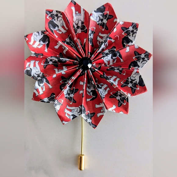 Boxer Flower Lapel Pin - Picture 6 of 6